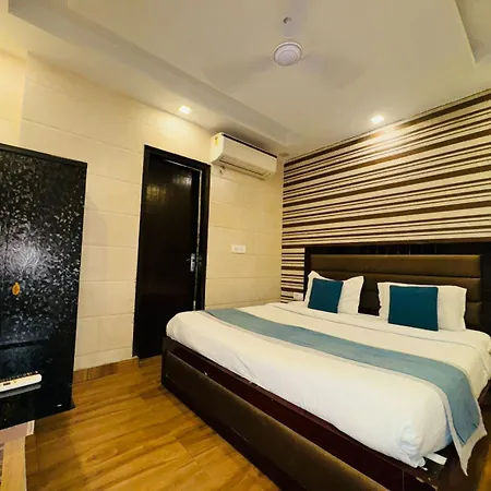 Hotel Gera - Kalka Ji